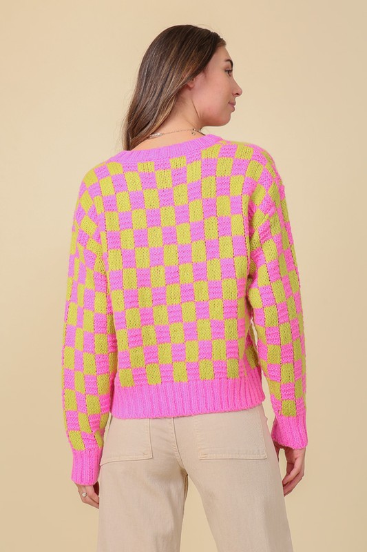 LONG SLEEVE CHECKERBOARD PULLOVER SWEATER